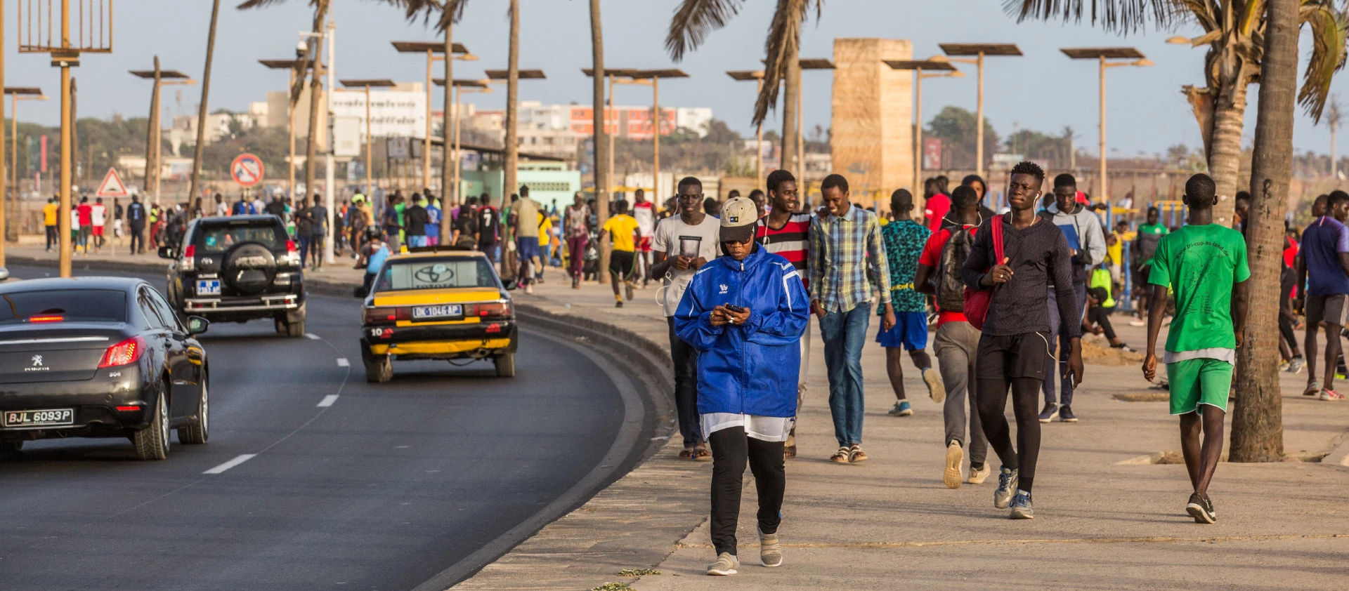 如何为全球12亿新劳动力创造就业机会